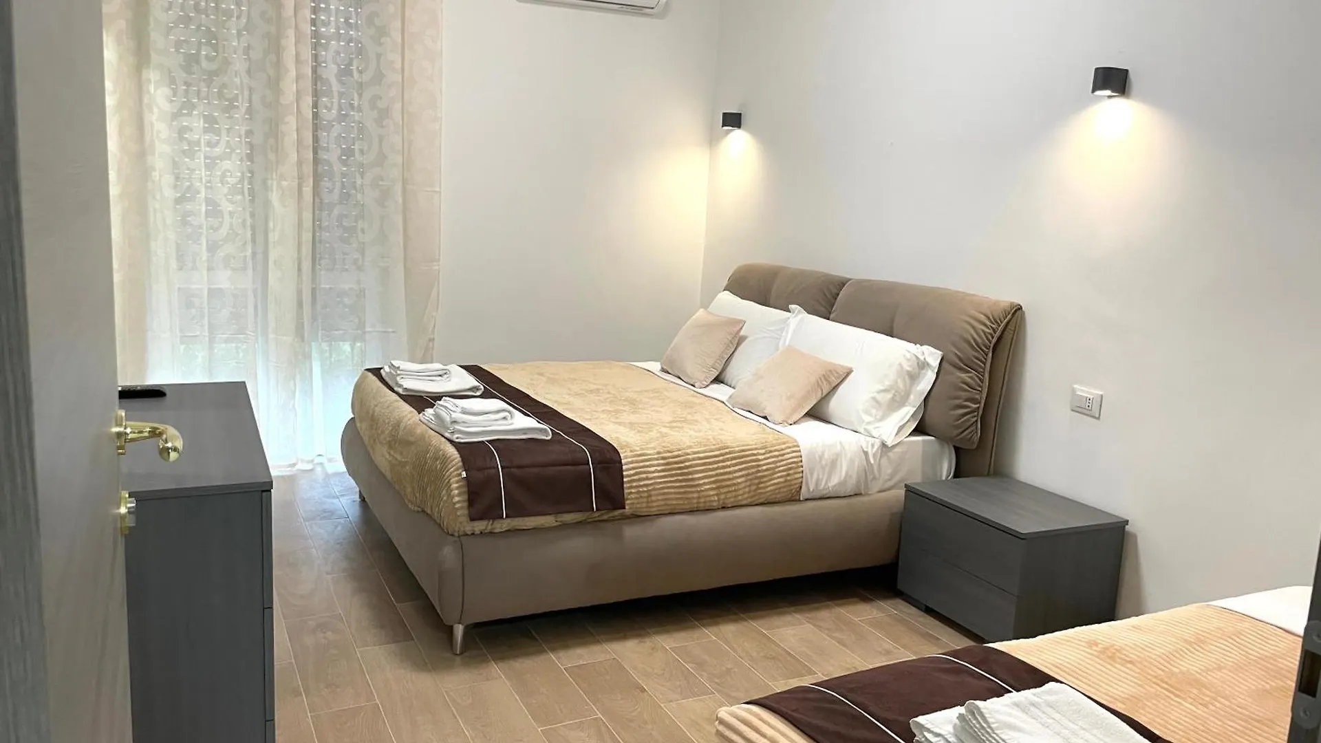 Fiera Rooms Verona 0*,  Italia