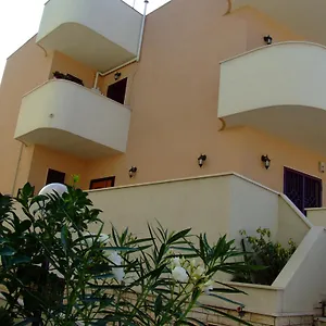 https://villa-aurora-bb.barihotels.org